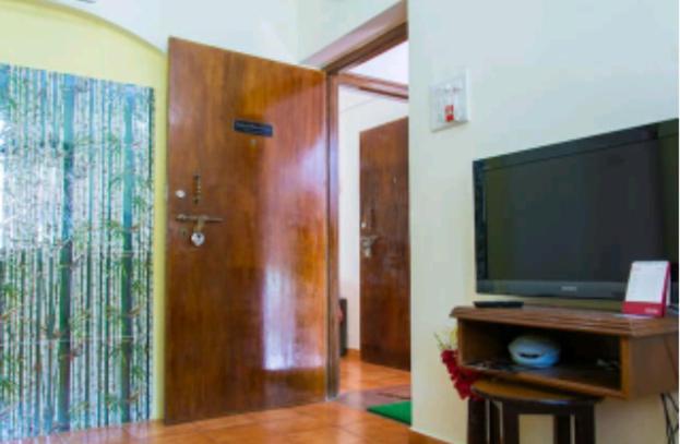 Diana Apartments 칸돌림 외부 사진