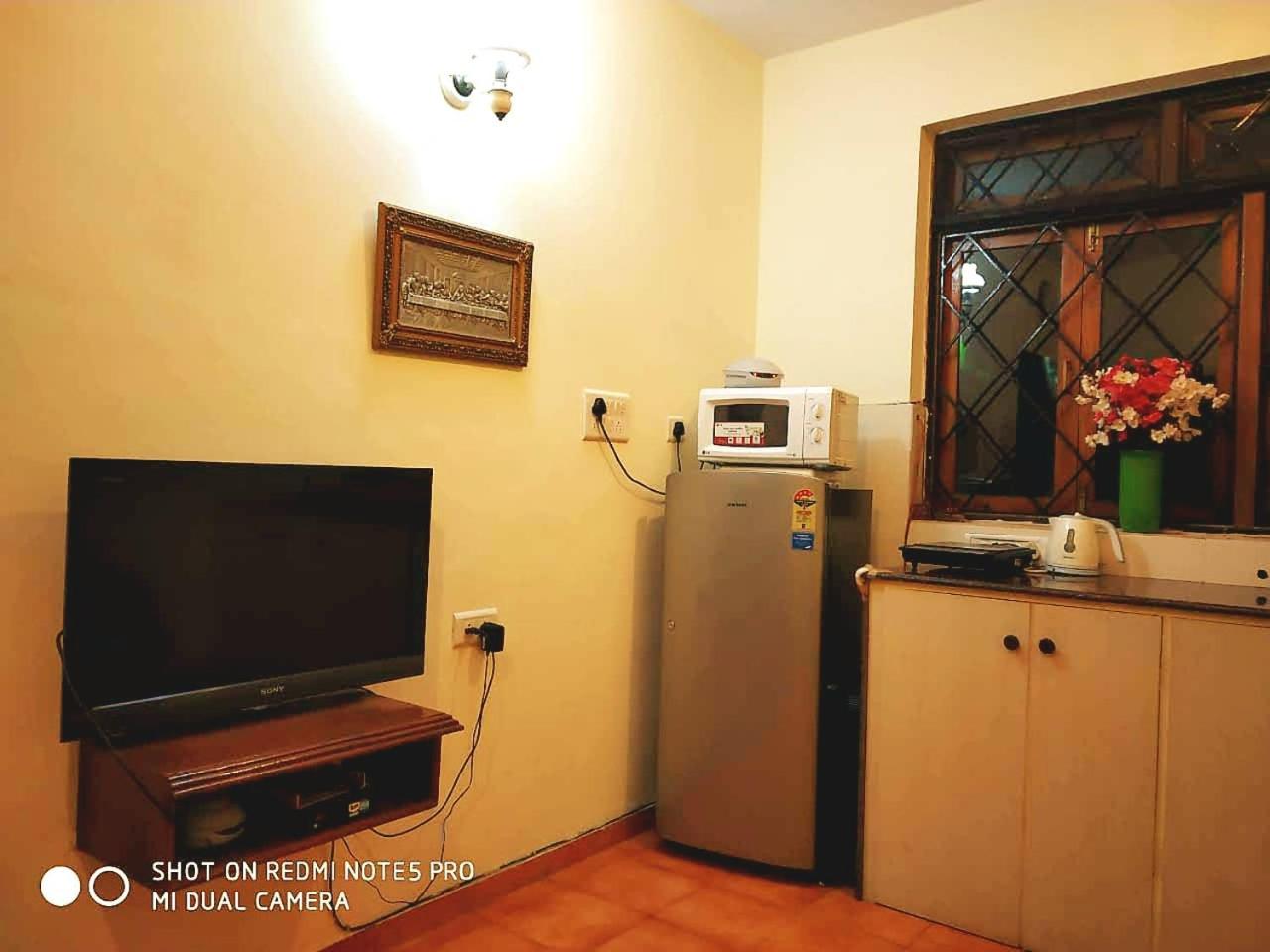 Diana Apartments 칸돌림 외부 사진